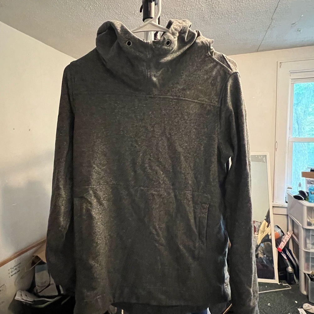 LULULEMON sweatshirt size 6
